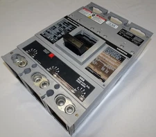 SIEMENS HLD63B600 CIRCUIT BREAKER 600A 3-POLE 600V 3-PH *MISSING PARTS* (238)