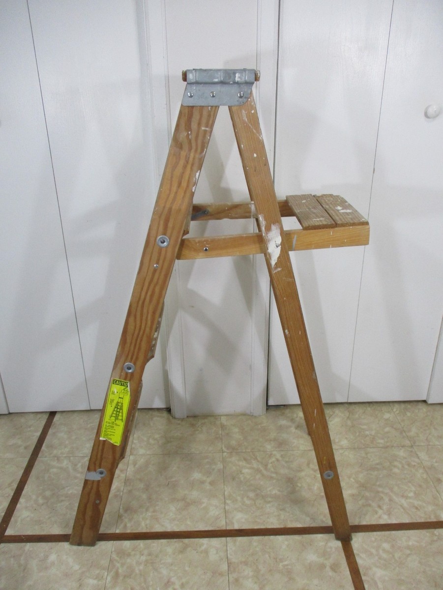 Vintage Wooden 4 Step Ladder Rustic Primitive Paint Plant Stand w