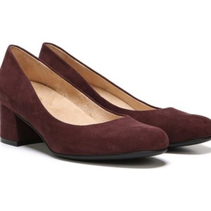 naturalizer emily pump