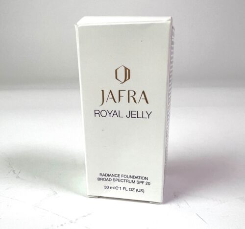 Jafra Royal Jelly Radiance Foundation Broad Spectrum SPF 20 - Sable D6 NEW - Afbeelding 1 van 9