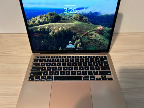 Apple MacBook Air  M1  2020 8GB/256GB - Picture 1 of 10