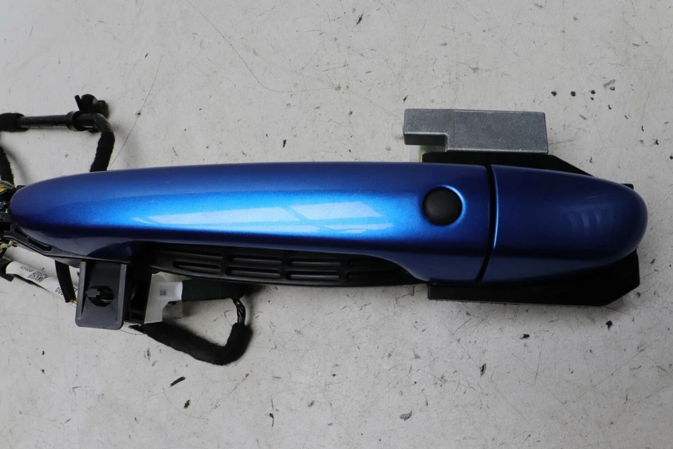 Abarth 124 Spider 2016 Exterior Door Handle LHS J145 - Image 2 of 3