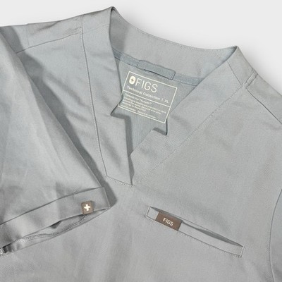 FIGS Inala Slim Scrub Top Women s XL Light Blue Short Sleeve Technical Shirt