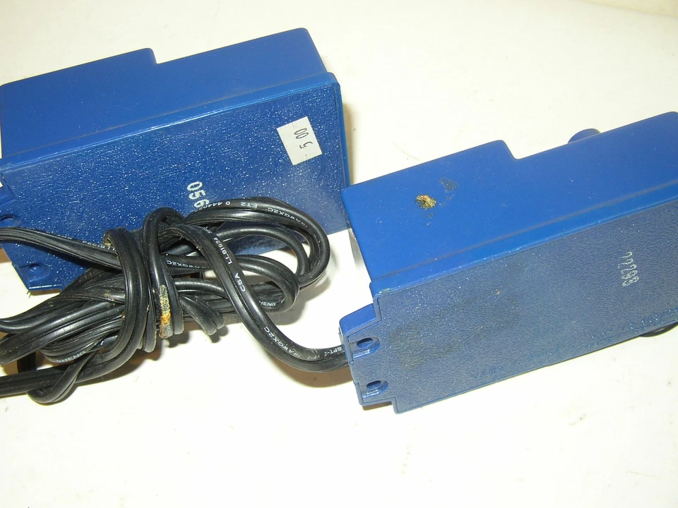 2 HO Hobby Transformer Life-Like model 390-J AC & DC Tested Good - Image 3 of 4