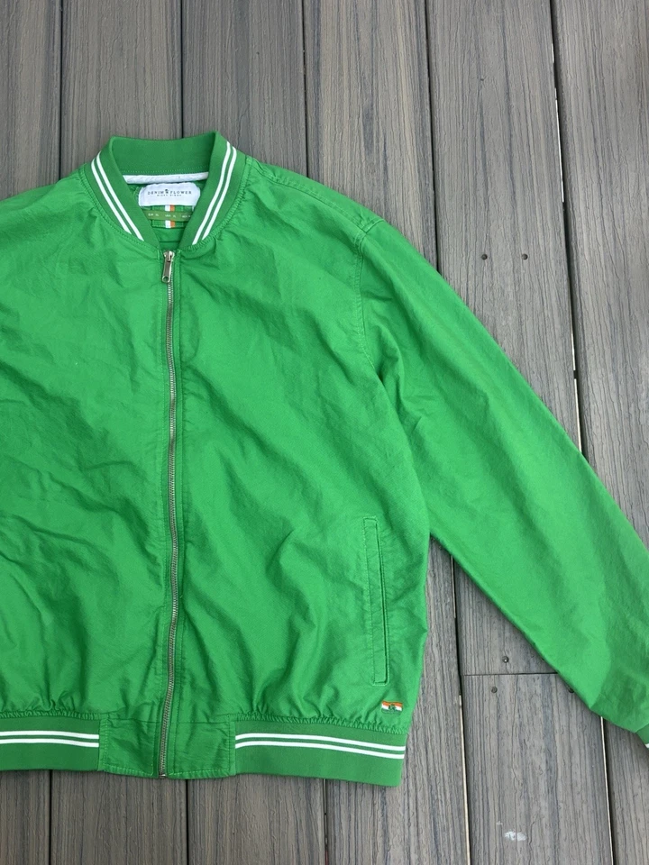 Chaqueta de bombardero universitaria denim & flower irlandesa trébol verde y blanco Foto 3 de 4