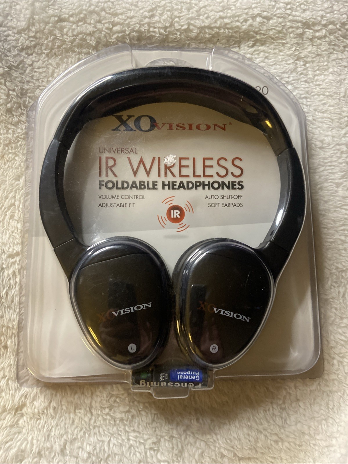 XO Vision IR630BL Foldable IR Wireless Headphones NIB Universal Car Audio