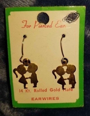 VINTAGE 14KT GOLD PLATED EARRINGS 1970's KISSING KIDS LOVE VALENTINE NOS