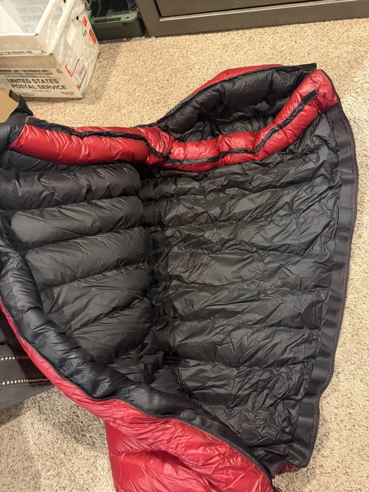 Saco de dormir Western Mountaineering Alpinlite Extremelite 6 pies. Cremallera izquierda 25 grados Foto 2 de 4