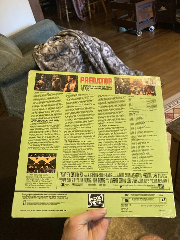 "Predator" Special Widescreen Edition Laserdisc LD Arnold Schwarzenegger Sealed - Image 2 of 4