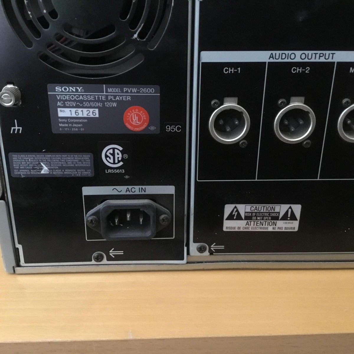 Sony NTSC BetaCam SP Video Editing Cassette Player s/n 16126 (PVW