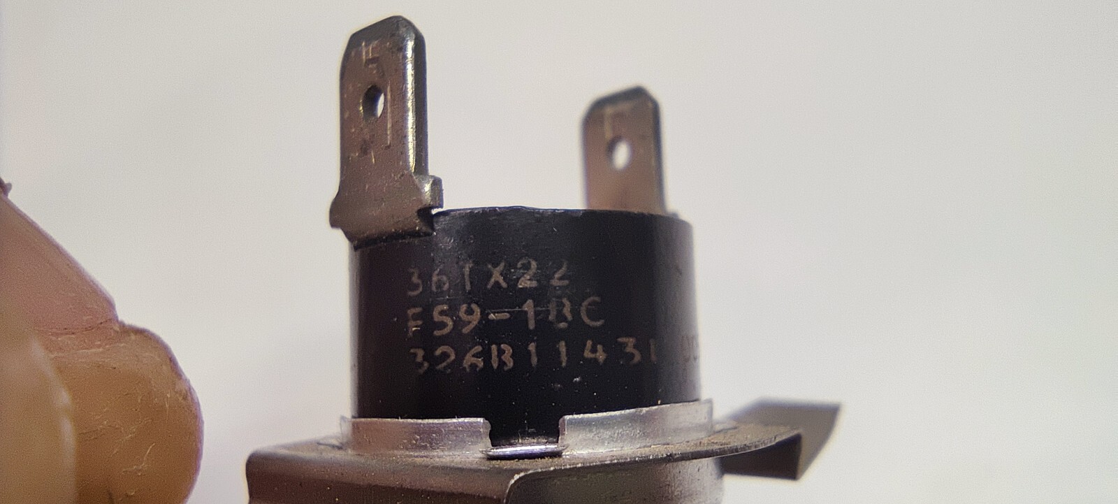 GE Wall Oven Thermostat Limit Switch 36TX21 326B1143p005 21105 F5910C