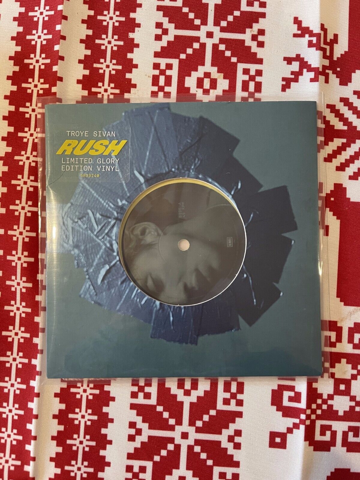 Troye Sivan -- Rush 7in Vinyl - Yellow LIMITED EDITION