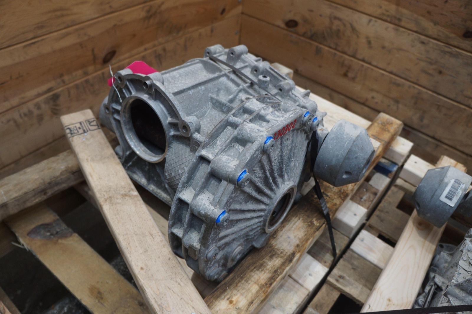 Rear Differential Carrier Drive Assembly HY53-4200-AC V12 Aston Martin DB11 17+