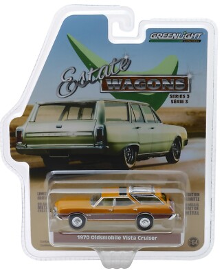 1:64 GreenLight *ESTATE WAGONS 3* NUGGET GOLD 1970 Oldsmobile Vista Cruiser NIP