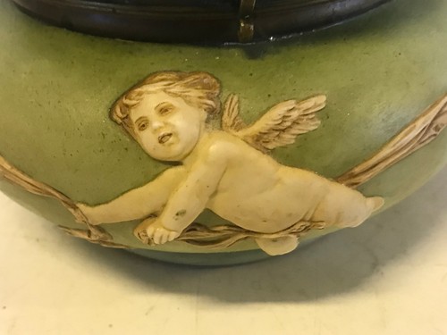 Antique Likely European Ceramic Powder Jar Vanity Box w Woman Cherubs Decoration - Afbeelding 12 van 12