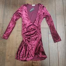 Fashion Nova Riya Crushed Velvet Dress M Burgundy Wrap NWT