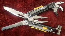 Leatherman Signal Multi-Tool Pliers Multi Tool Black Yellow