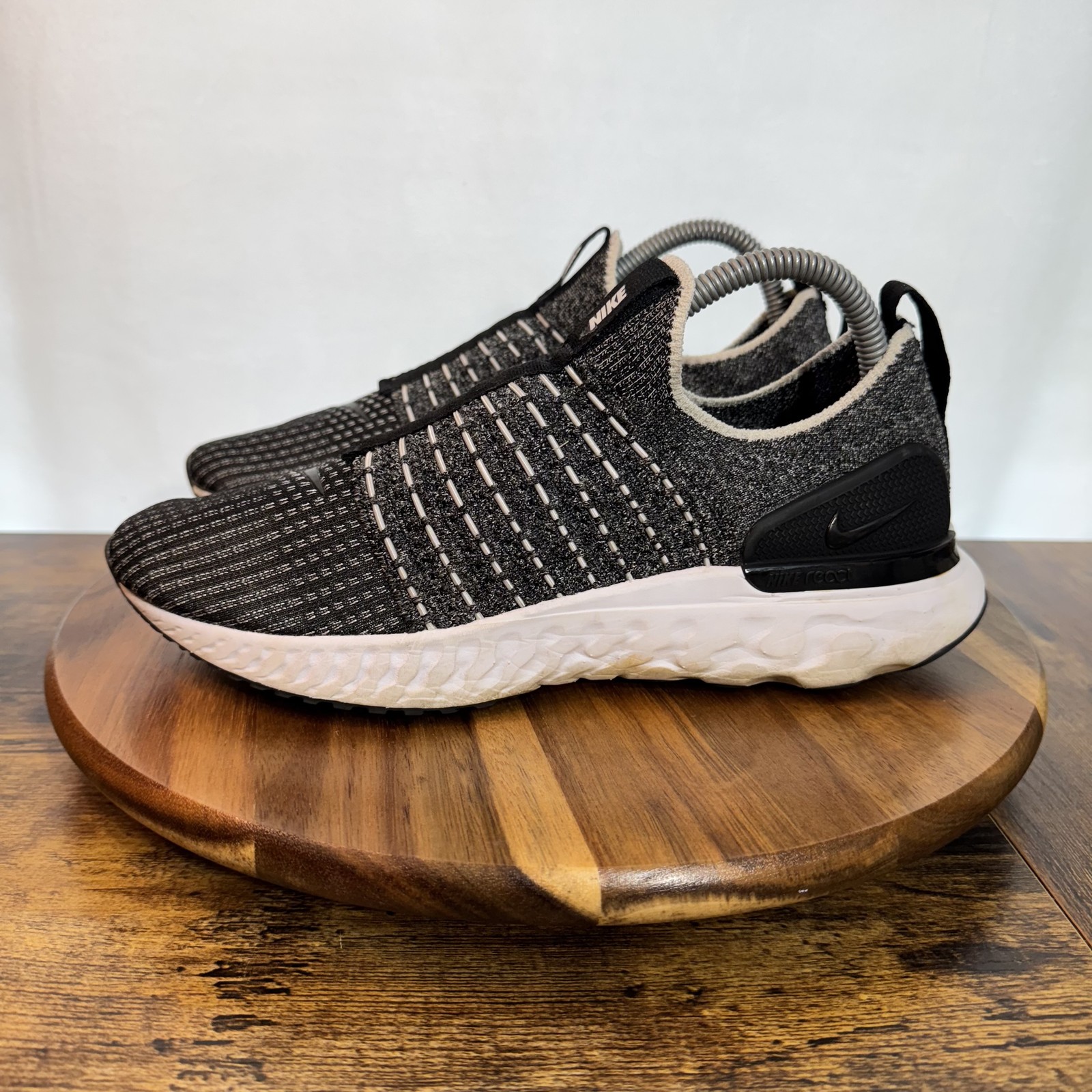 Nike Phantom React Flyknit Shoes Womens Size 8.5 Slip On Running CJ0280-002