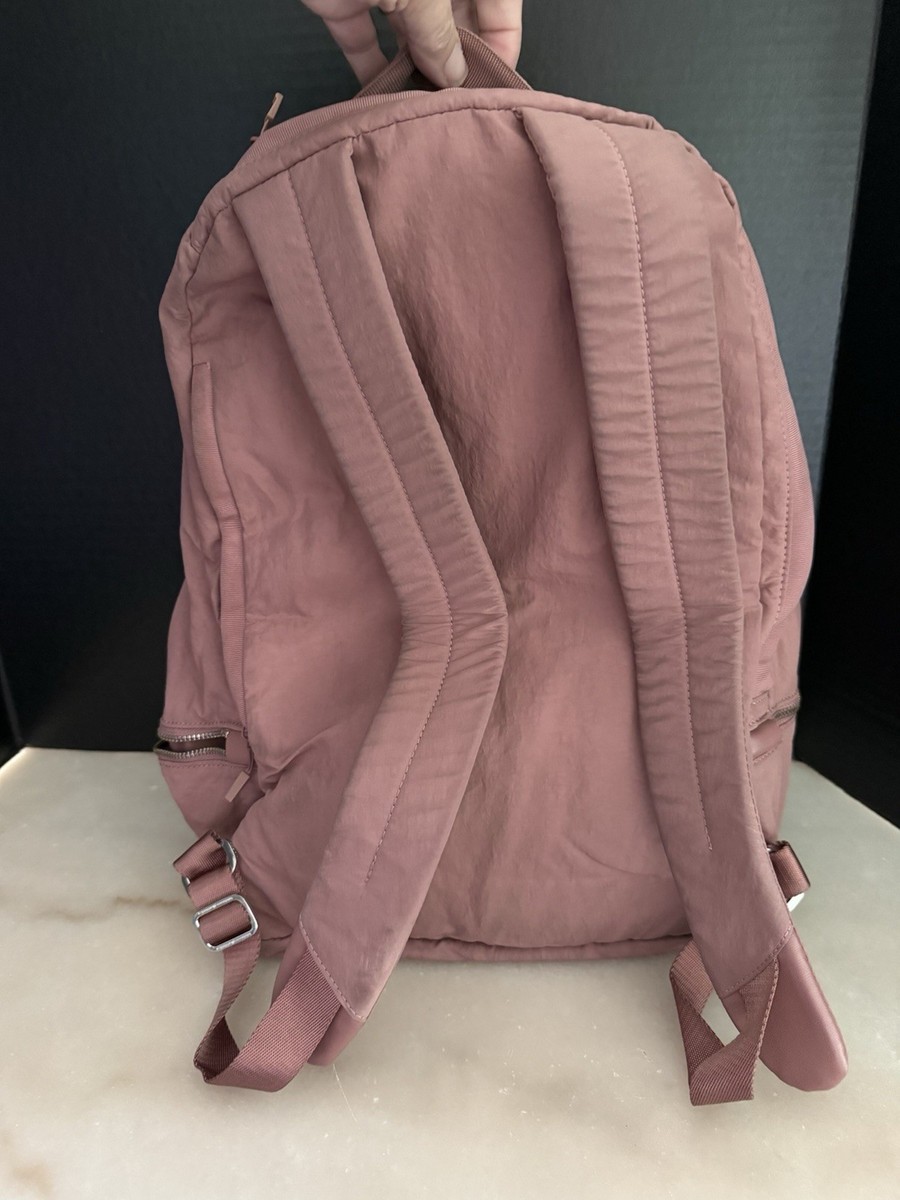 Lululemon Coral Rose City Adventurer Backpack 17L Travel Gym display picture 1