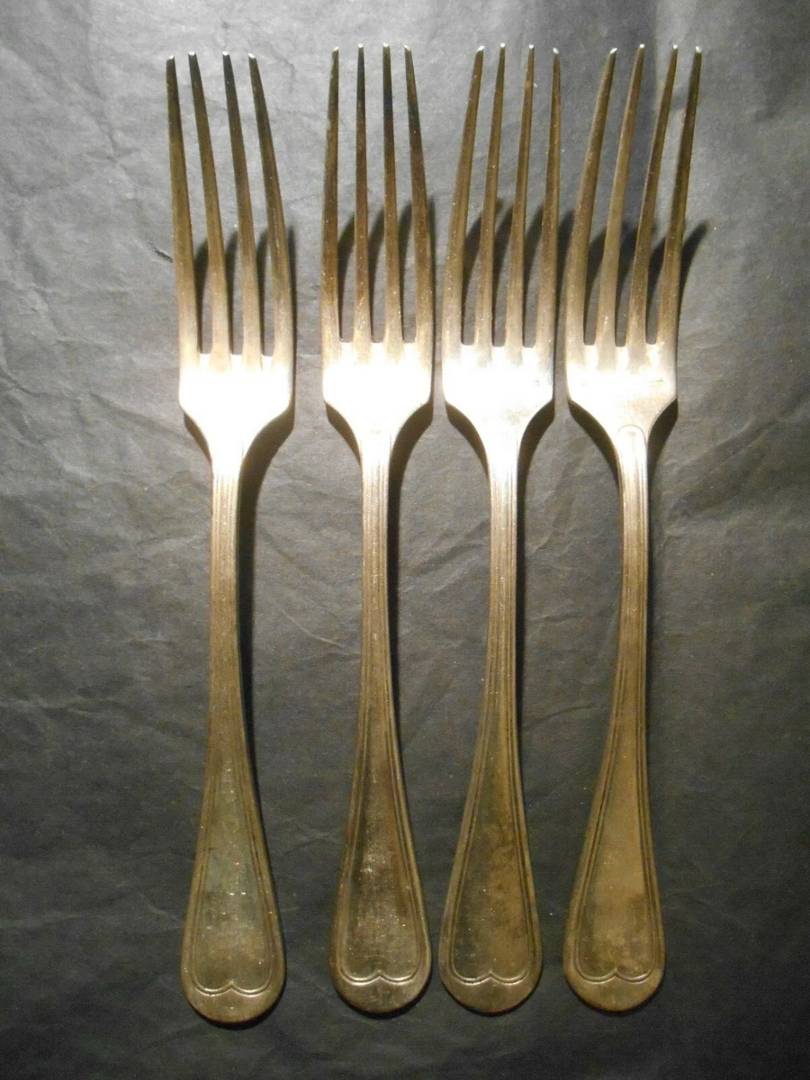 Anciennes fourchettes en plaqué argent couverts de l'époque