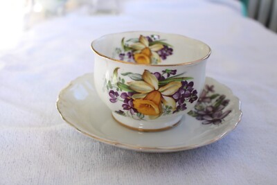Tea Cup & Saucer Royal Standard Woodland Wonder vintage porcelain Daffodil