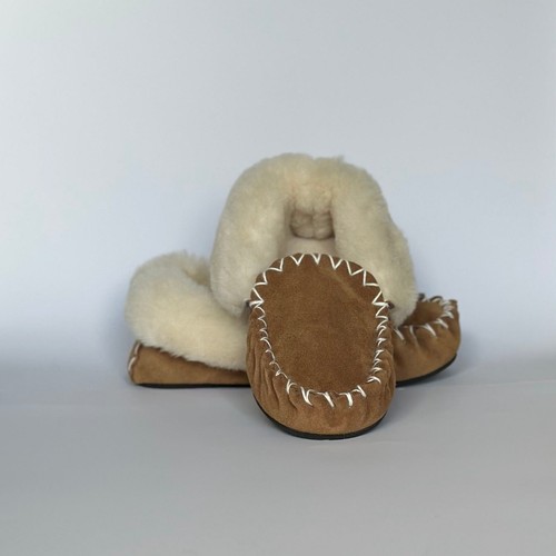 MOCCASINS ON SALE - GENUINE AUSTRALIAN MADE 100% SHEEPSKIN FOR MENS & LADIES - Picture 12 of 29