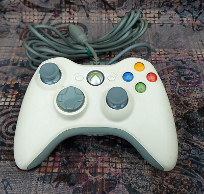 Controller (Xbox 360) weiß vom Microsoft Zustand AKZEPTABEL mit Kabel