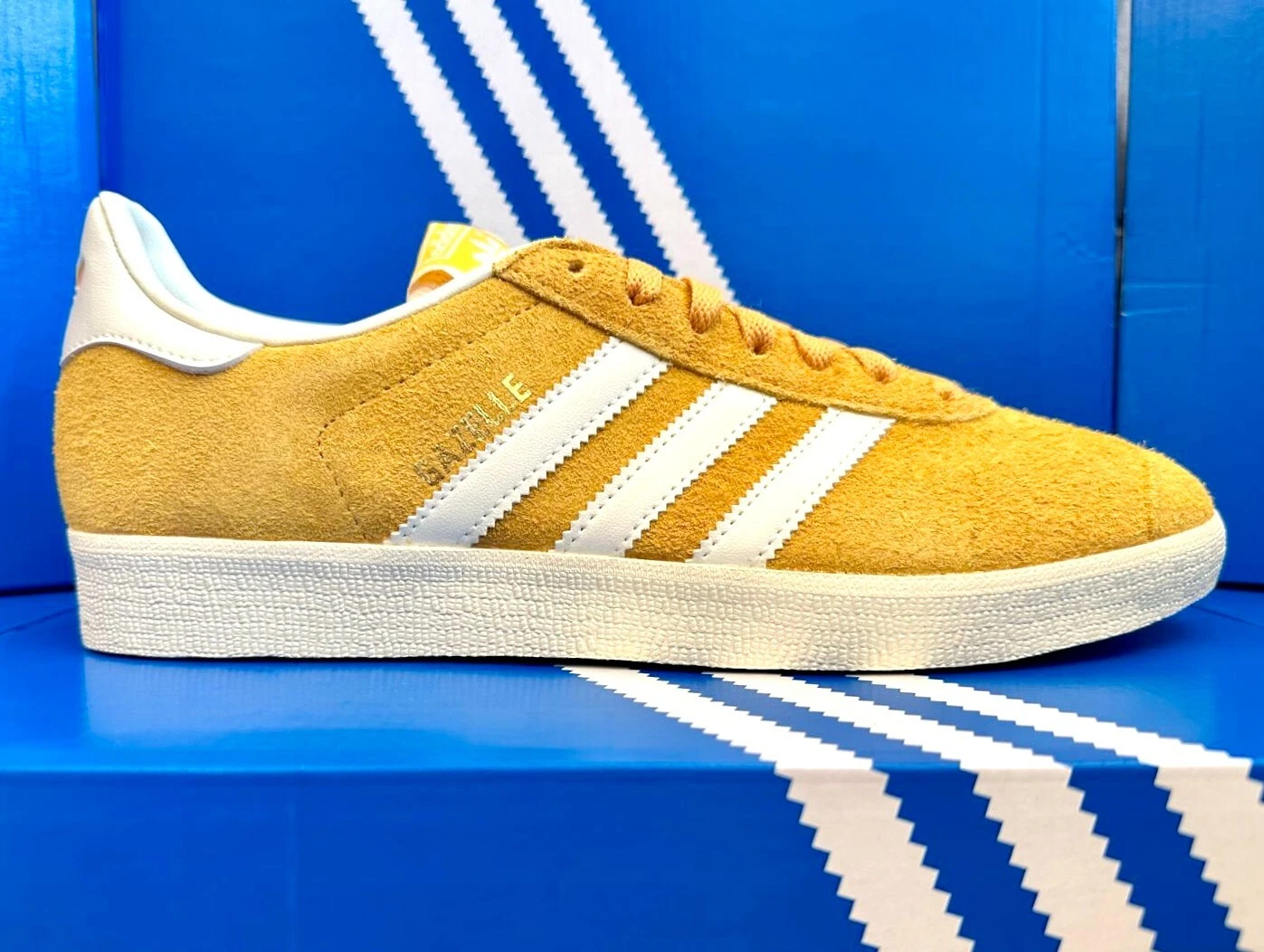 Adidas - Men's Gazelle Shoes Core Yellow Suede IF9654 NEW IN BOX