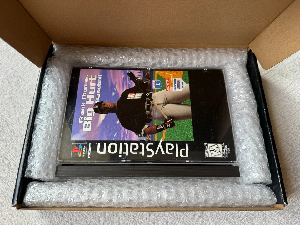 Frank Thomas Big Hurt Baseball PS1 Long Box - NTSC-U/C USA VGC CIB Trading Card - Image 3 of 4