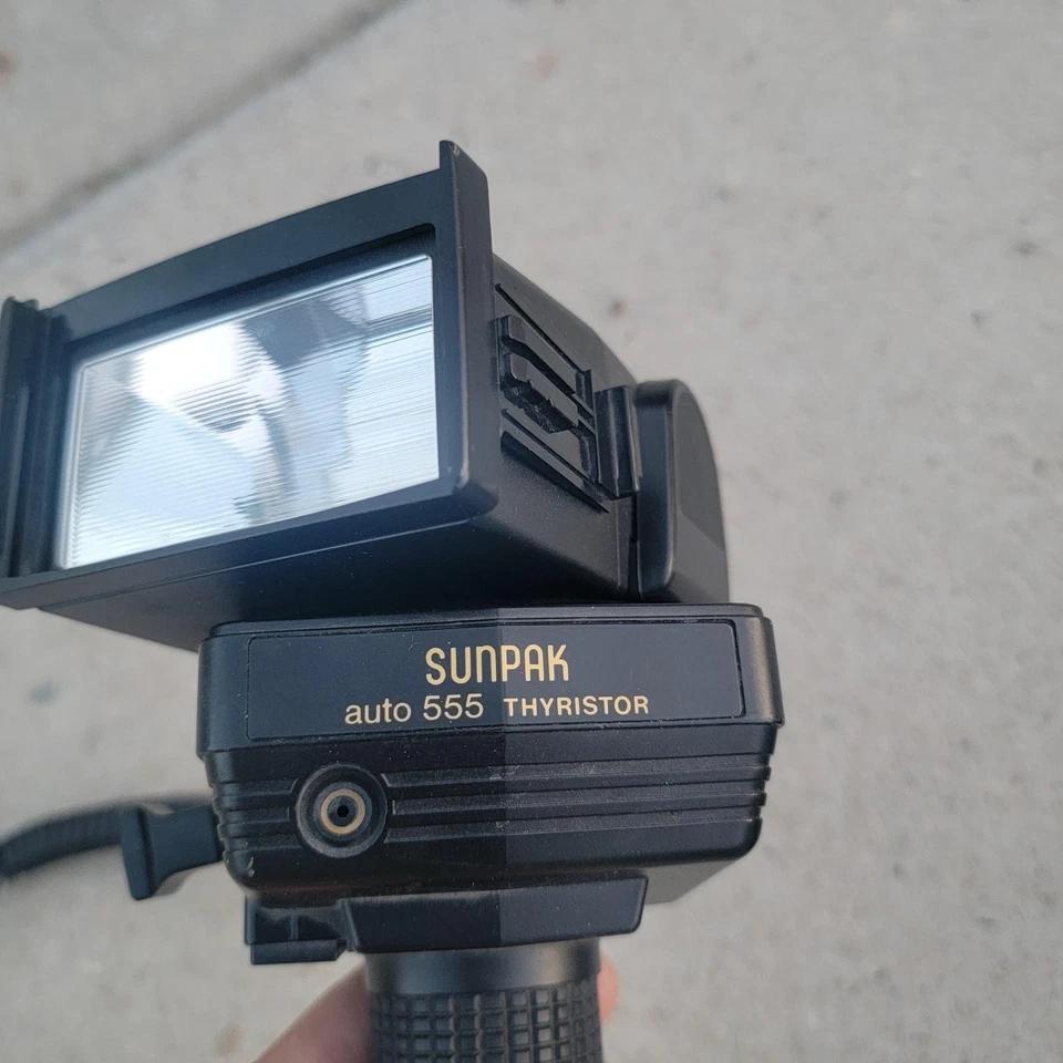 Vintage Sunpak Auto 555 Thyristor Camera Flash Handle Bracket Grip 249D Photo - Image 3 of 4