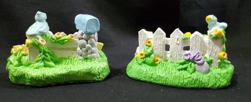 California Creations 2 PICKET FENCES birds mailbox Spring Easter Village PAINTED - Picture 3 of 5