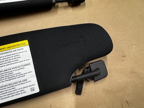 Par de parasoles Ford Mustang 2015-2023 cupé "Home Link" - OEM - Imagen 6 de 15