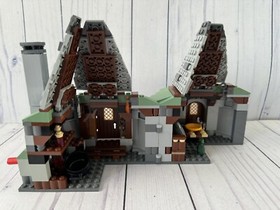Lego # 4738 ~ Harry Potter Hagrid's Hut w/ Minifigs ~ No Instruction Manual