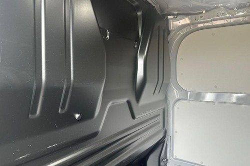 2024 Ford E-Transit 320 Sport AUTO L1 SWB RWD 160kW 65kWh Low Roof, HEATED FRONT - Picture 11 of 24