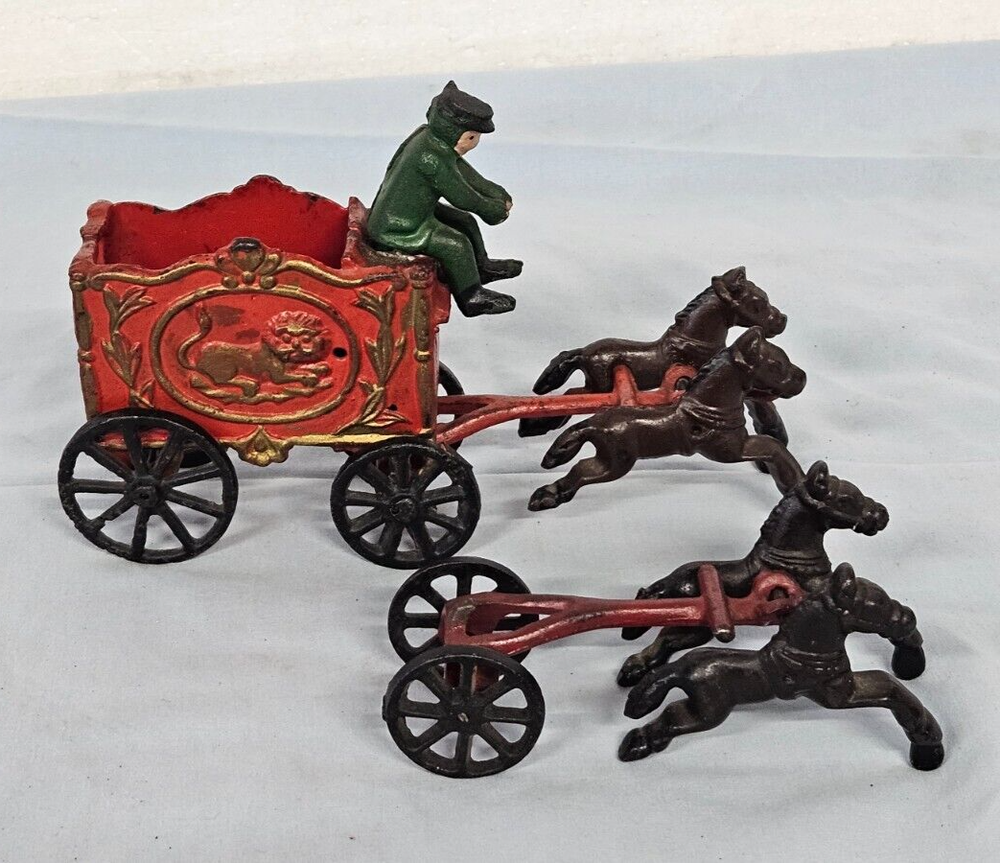 Vintage Cast Iron Horse Drawn Circus Wagon Carriage Antique Toy