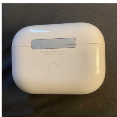 Apple AirPods Pro Wireless Charging Case  MagSafe 3rd generation USB C 