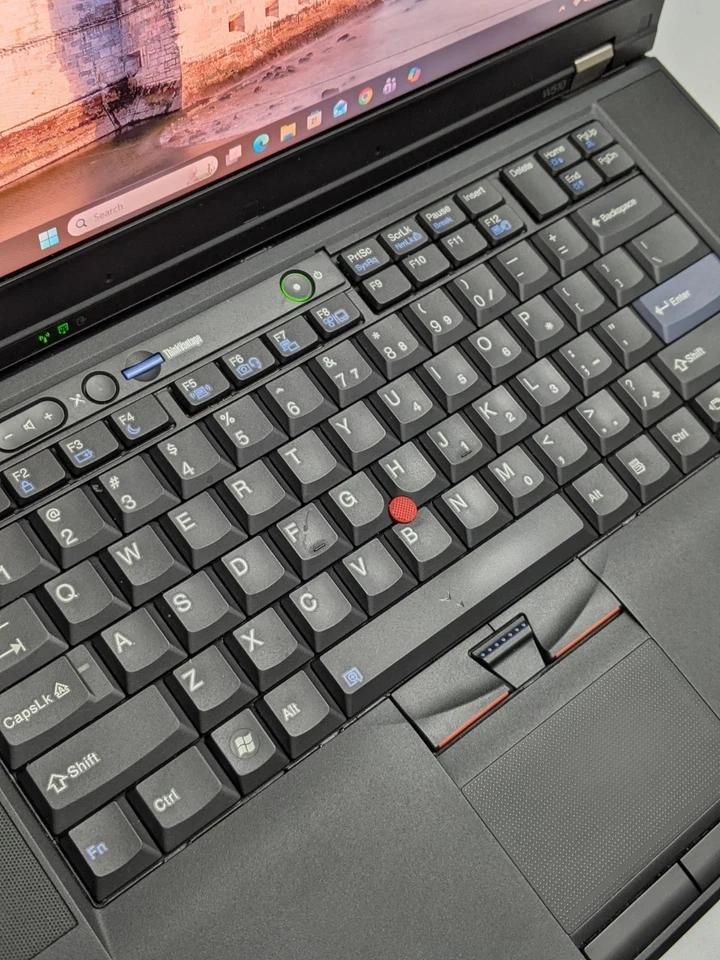 Lenovo ThinkPad W510 15.6" Intel Core i7-720QM 1.60GHz 32GB RAM 500GB SSD Win11 Foto 3 de 4