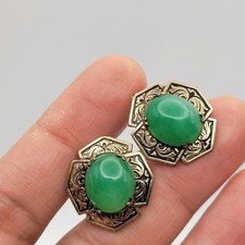 Vintage Unmarked Gold Green Jade Jadeite Screw-Back Earrings