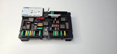 BMW 5 G30 G31 G38 2017 Benzin/Elektro Sicherungskasten 6837091 HTI3160