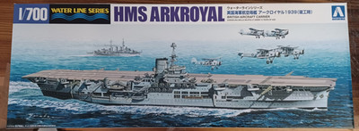 1:700 HMS Ark Royal Aoshima  selten