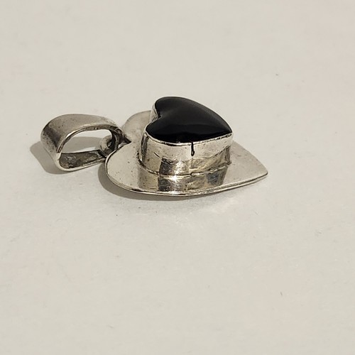 925 Sterling Silver Vintage Mexico Real Black Onyx Gem Heart Pendant - Picture 3 of 5
