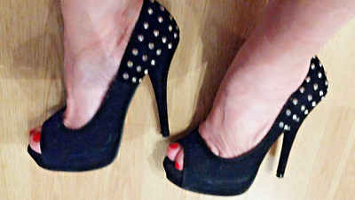 Pumps ''wunderschön'' High Heels Wildleder schwarz offene Spitze sexy schick Gr.37 BE