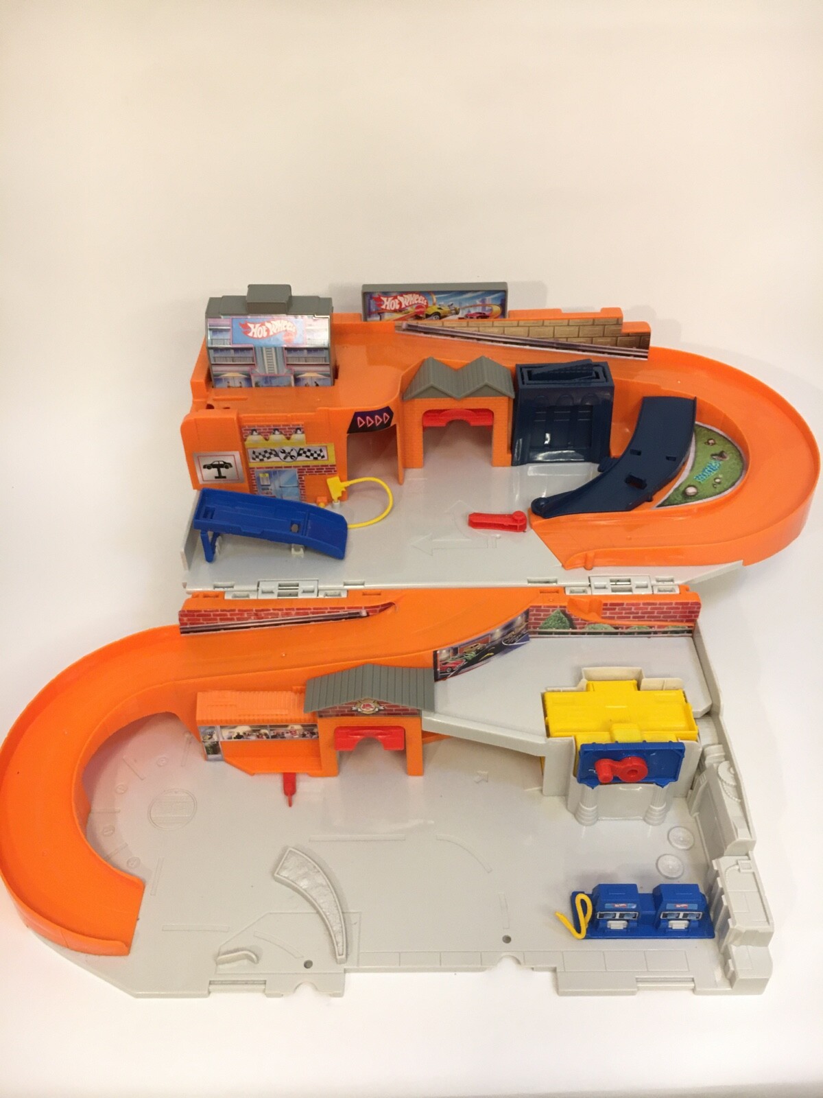 hot wheels car wash service station