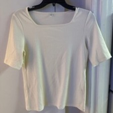 Women's UNIQLO White T-Shirt Size S