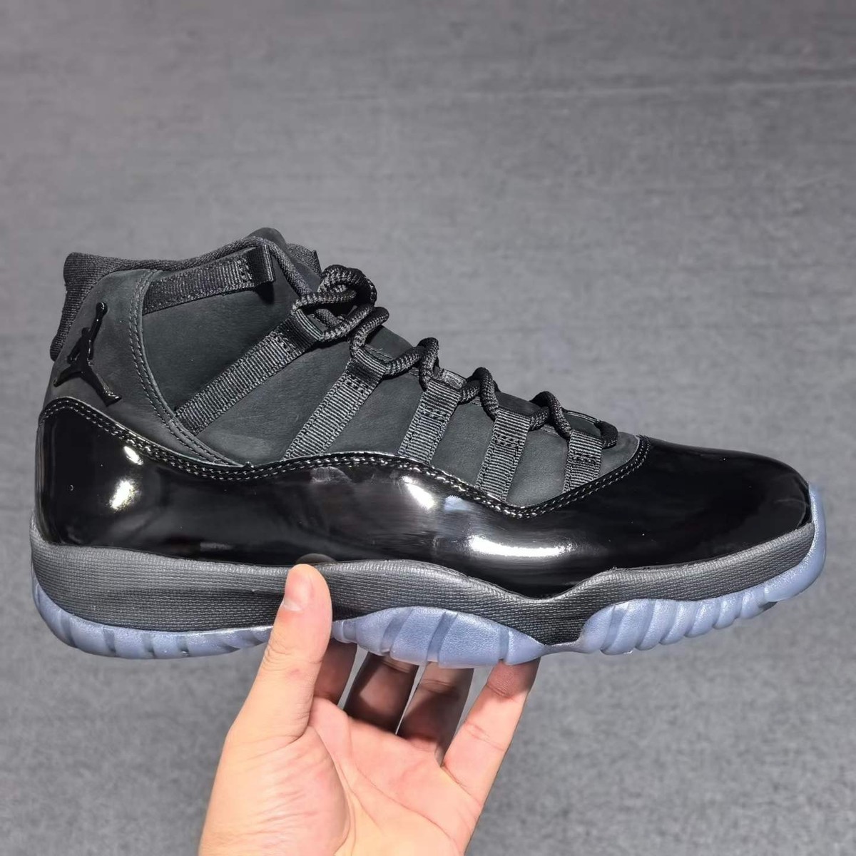 シューズ(男性用) NIKE AIR JORDAN 11 RETRO BLACK Nike Air Jordan 11 Retro Cap and Gown Black Patent Leather Men