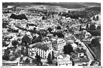 AZJP17-1154-51 - Aus Dem Flugzeug Über AVENAY-VAL-D'OR - Gesamtansicht Und Mai