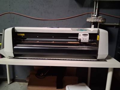 Summa D60 U Vinyl Cutter Plotter 