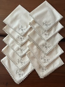 Set of 10 Vintage 16” Cream Napkins w/Ecru Embroidery Flowers Crocheted Border