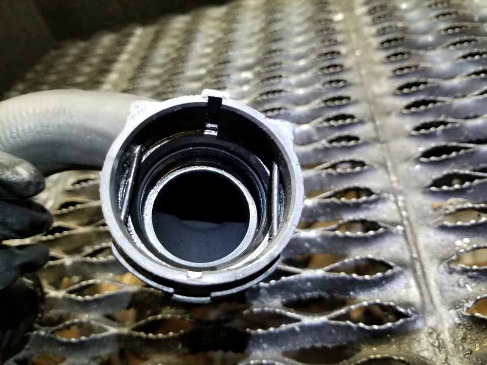 BMW 128i 2011 2012 2013 radiador refrigerante inferior manguera de agua tubería OEM Foto 4 de 4