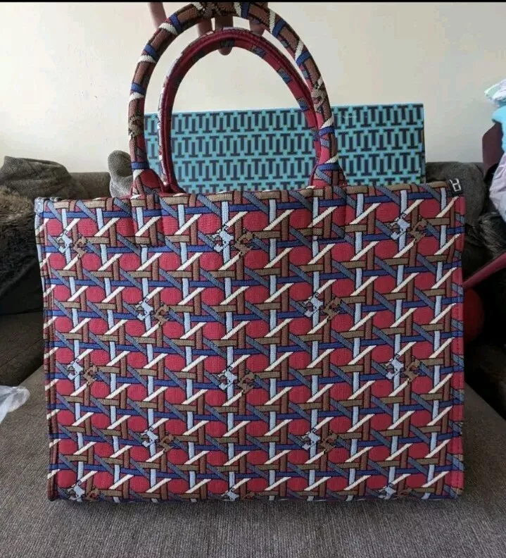 Tory Burch SQUARE KNIT TOTE 698